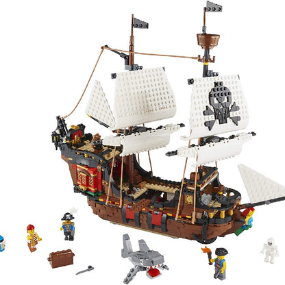 Nava pirat LEGO Creator 31109